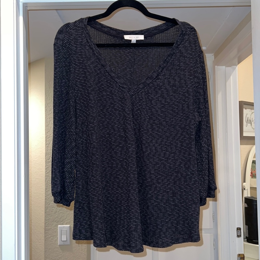 V-Neck gray black sweater